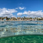 Vista de la platja de Cambrils des del mar